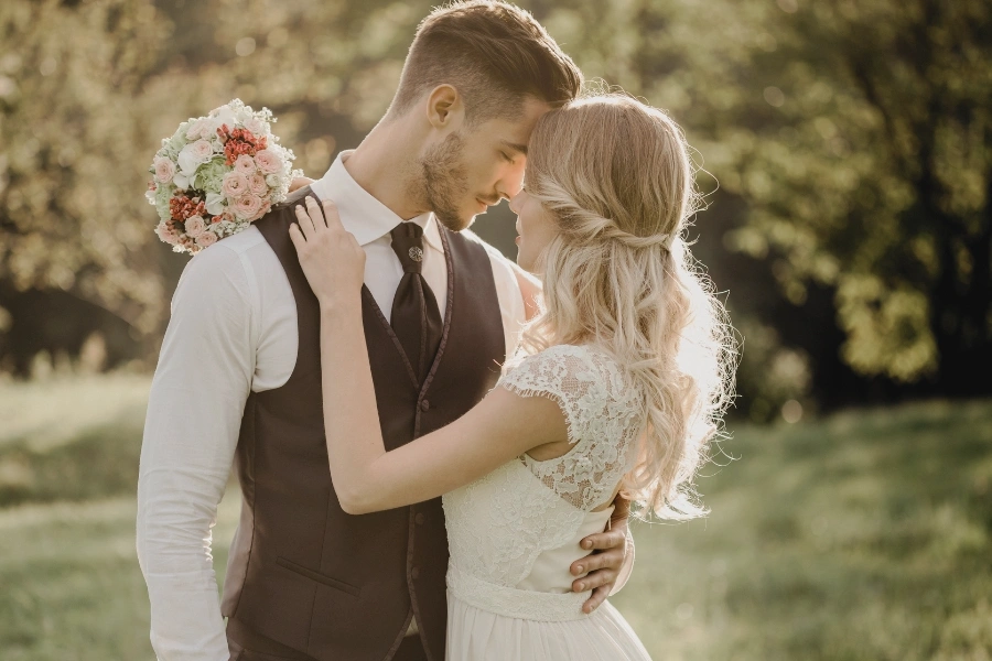 Love in the Autumn, Late Dates 2025!
